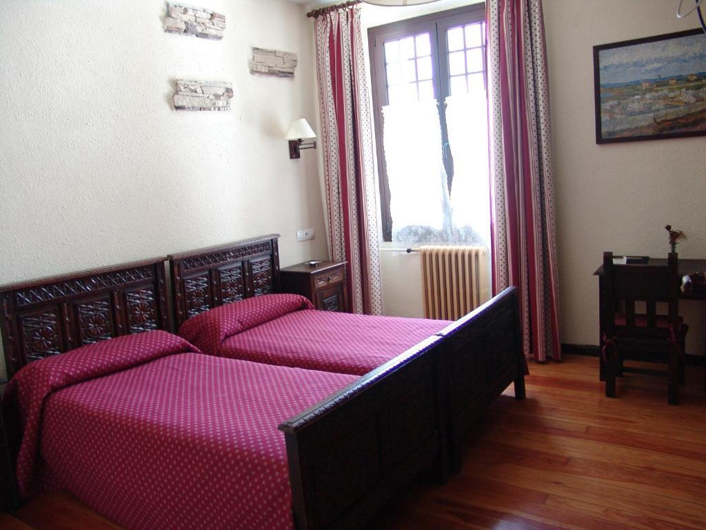 Hostal Ayestaran II ليكونبيري الغرفة الصورة