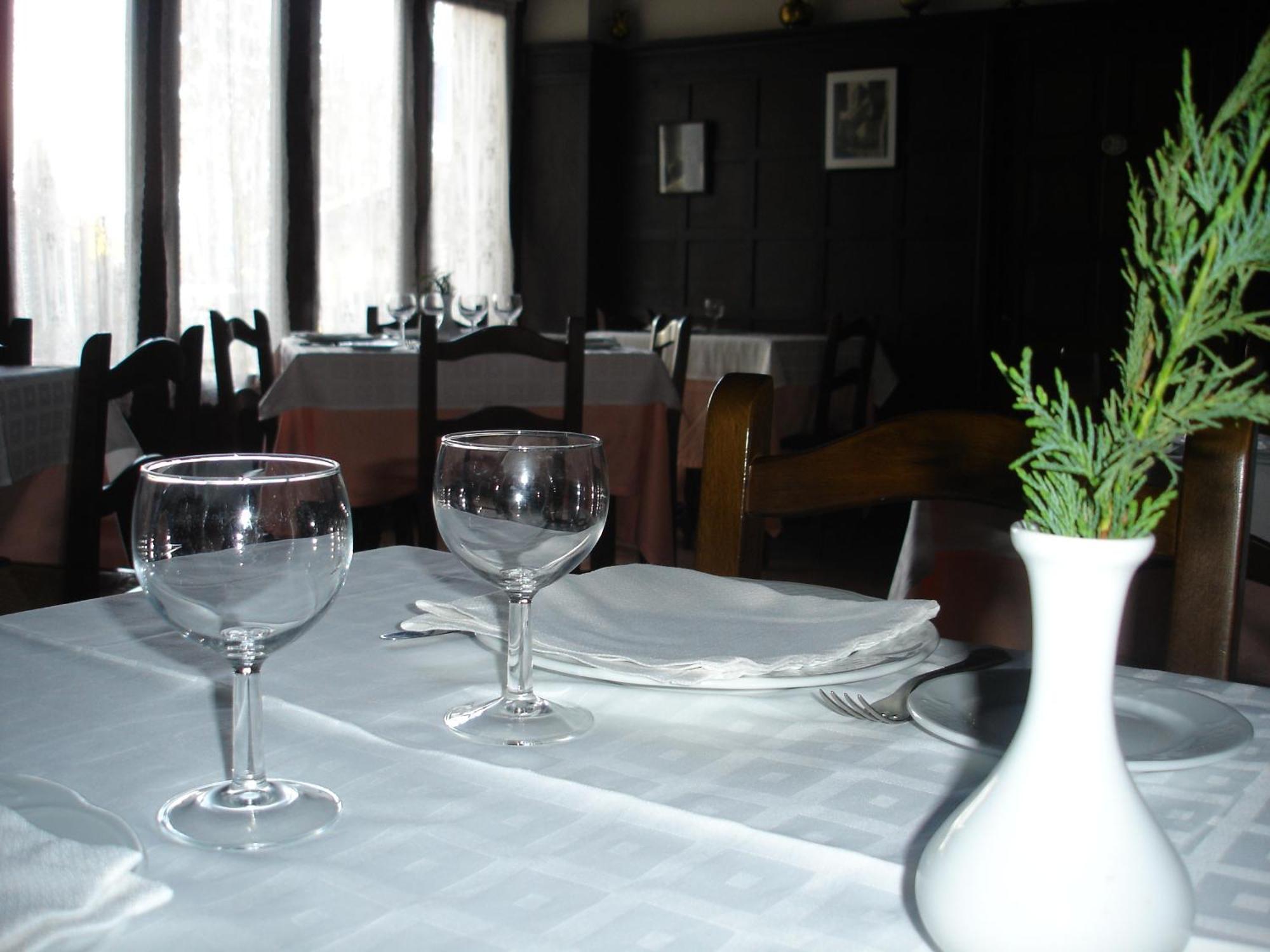 Hostal Ayestaran II ليكونبيري المظهر الخارجي الصورة