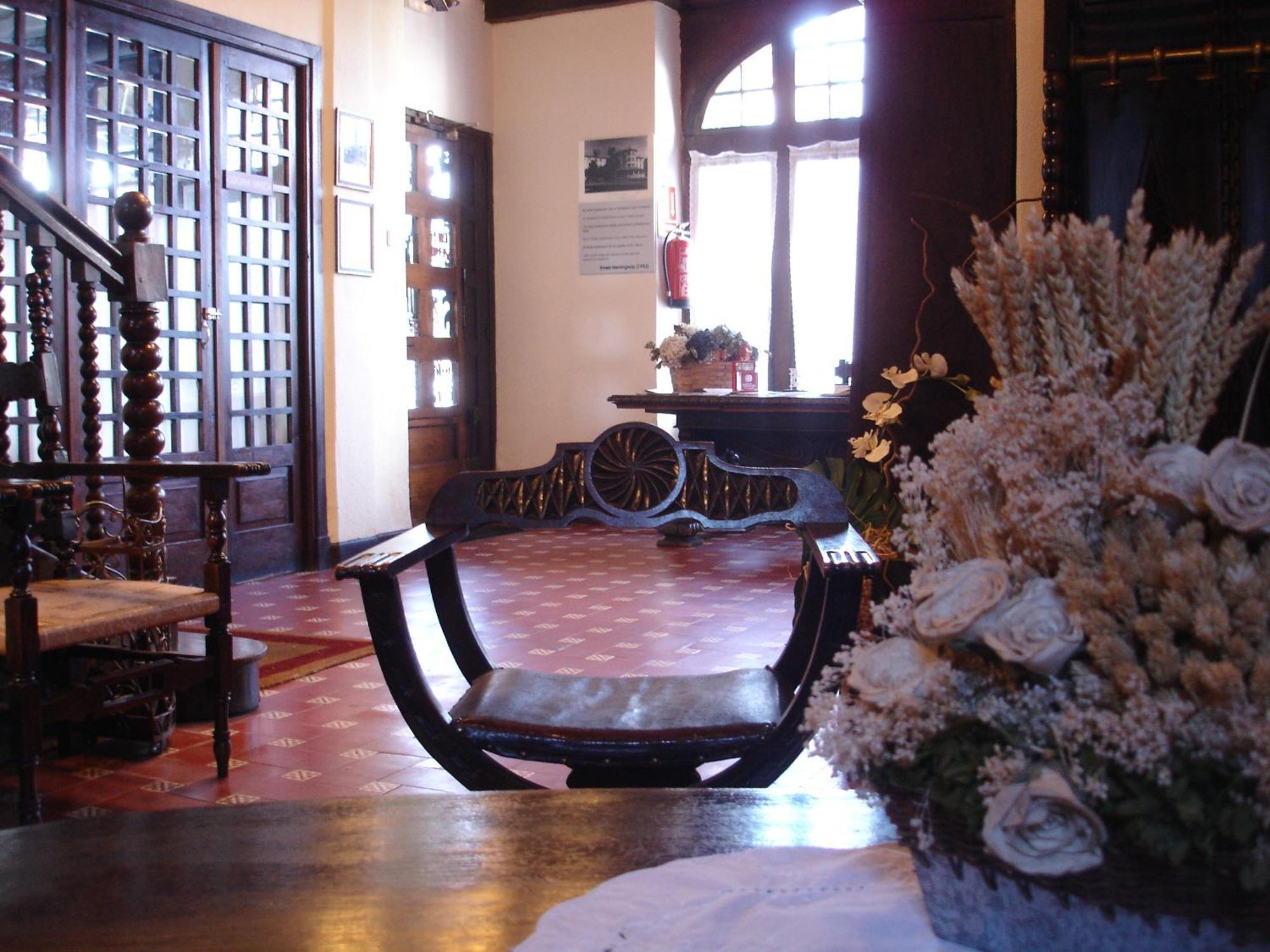 Hostal Ayestaran II ليكونبيري المظهر الخارجي الصورة