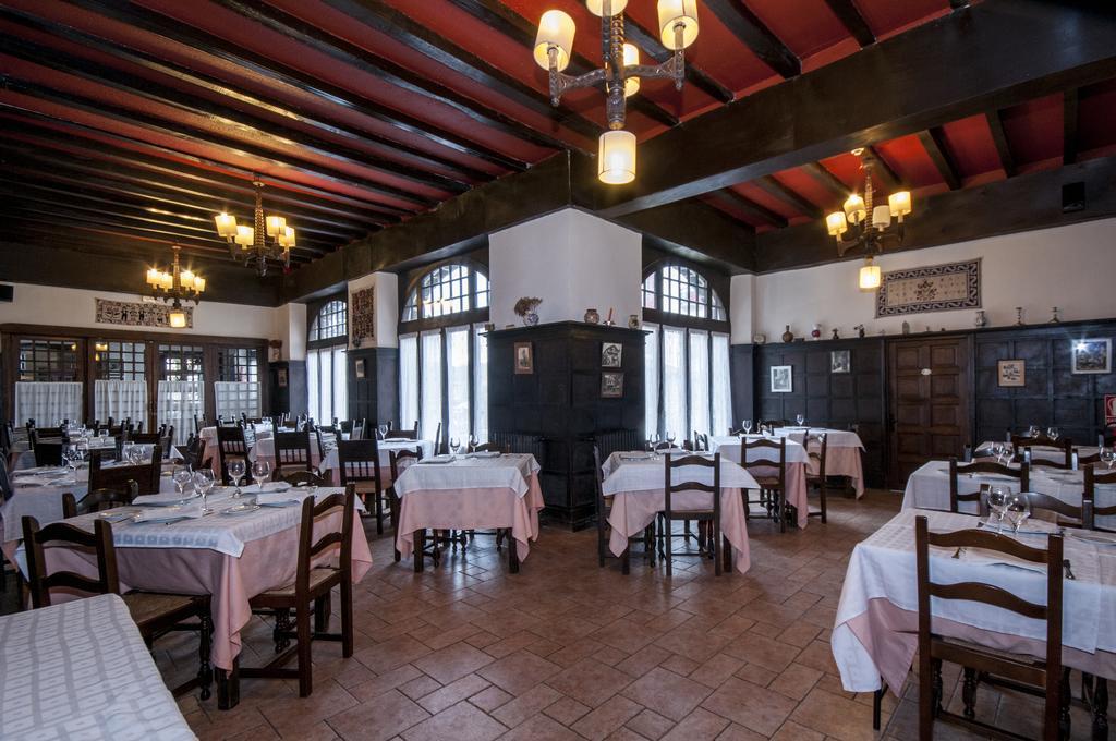 Hostal Ayestaran II ليكونبيري المظهر الخارجي الصورة