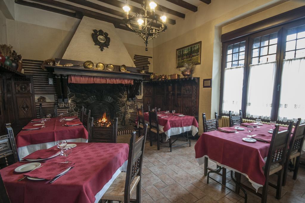 Hostal Ayestaran II ليكونبيري المظهر الخارجي الصورة