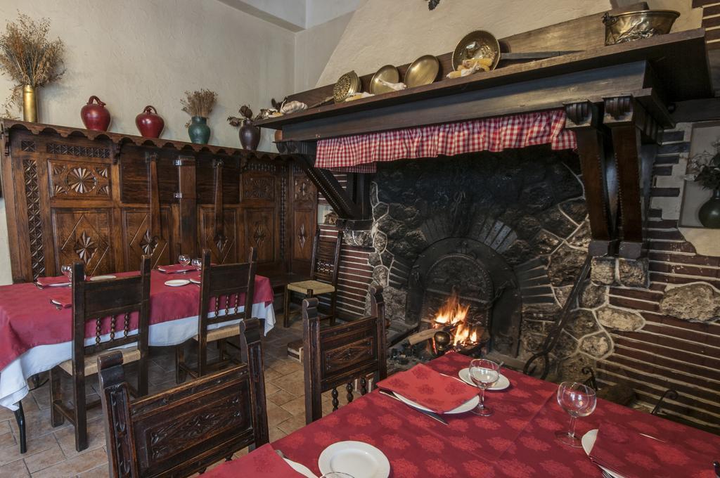 Hostal Ayestaran II ليكونبيري المظهر الخارجي الصورة