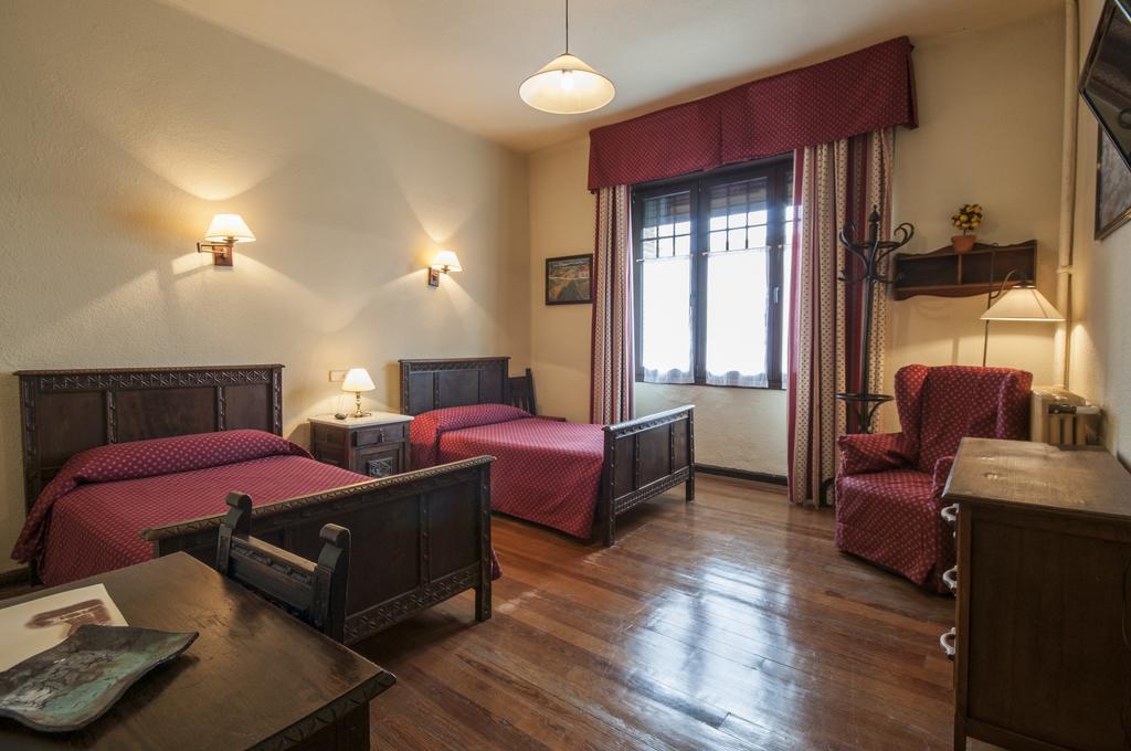 Hostal Ayestaran II ليكونبيري المظهر الخارجي الصورة