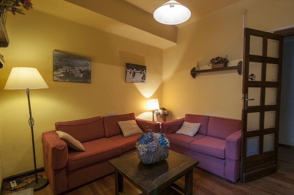 Hostal Ayestaran II ليكونبيري المظهر الخارجي الصورة