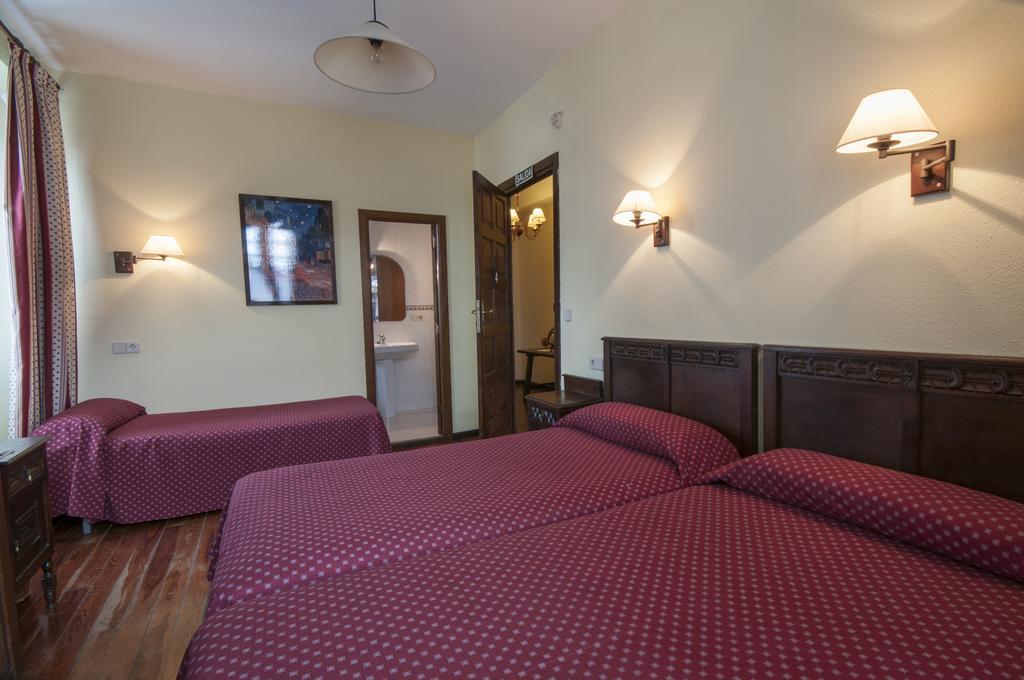 Hostal Ayestaran II ليكونبيري المظهر الخارجي الصورة