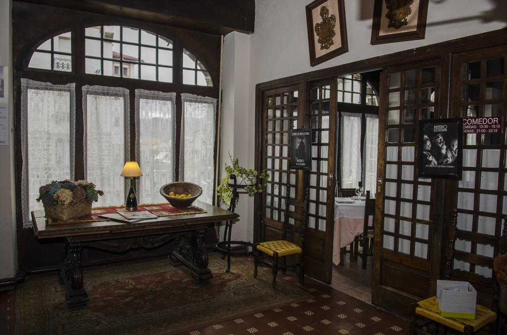 Hostal Ayestaran II ليكونبيري المظهر الخارجي الصورة